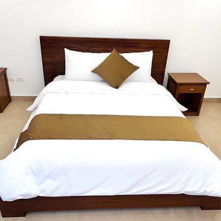 Airos Hotel Banos  Bagian luar foto